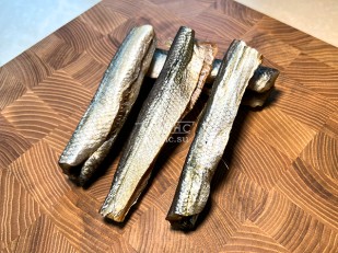 Сыр Чечил паутинка (васаби)  500 гр.: Корюшка вяленая (тушка)