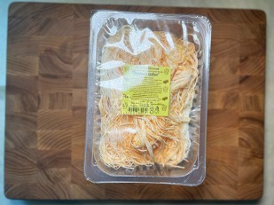 Колбаски МИНИ классические с/к (100 гр): Сыр Чечил паутинка (краб)  500 гр.