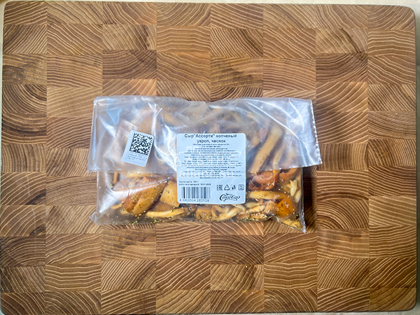 Сыр 150 гр ГОРНЫЙ СЫРОВАР (Ассорти копчёный с укропом и чесноком) в Вологде