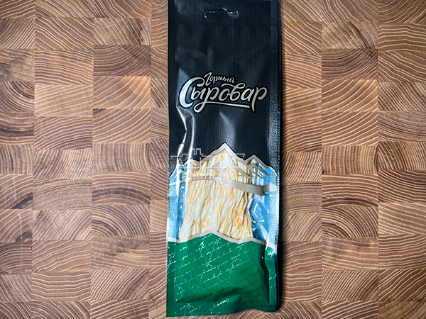 Сыр 60 гр ГОРНЫЙ СЫРОВАР (Паутинка копчёная) в Вологде